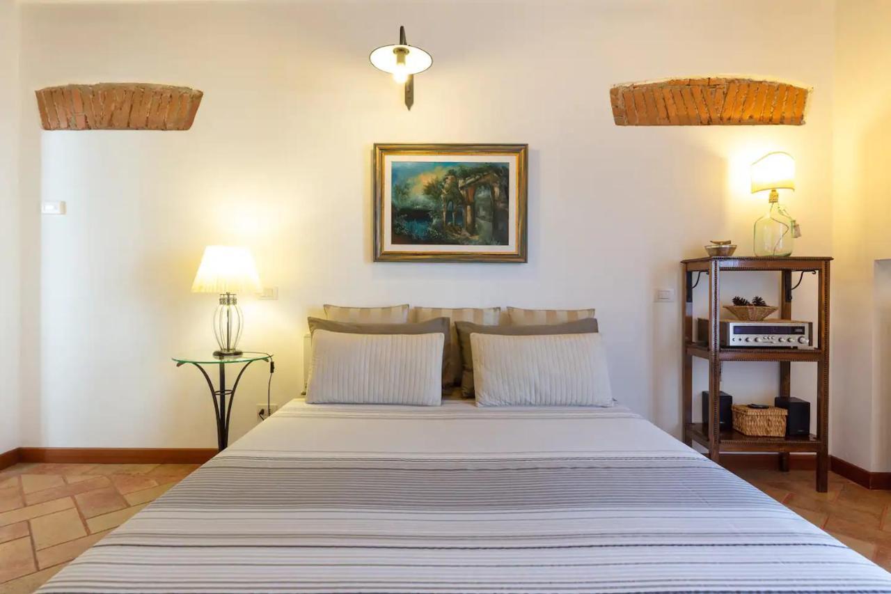Canal View Historical Apartment Милан Экстерьер фото
